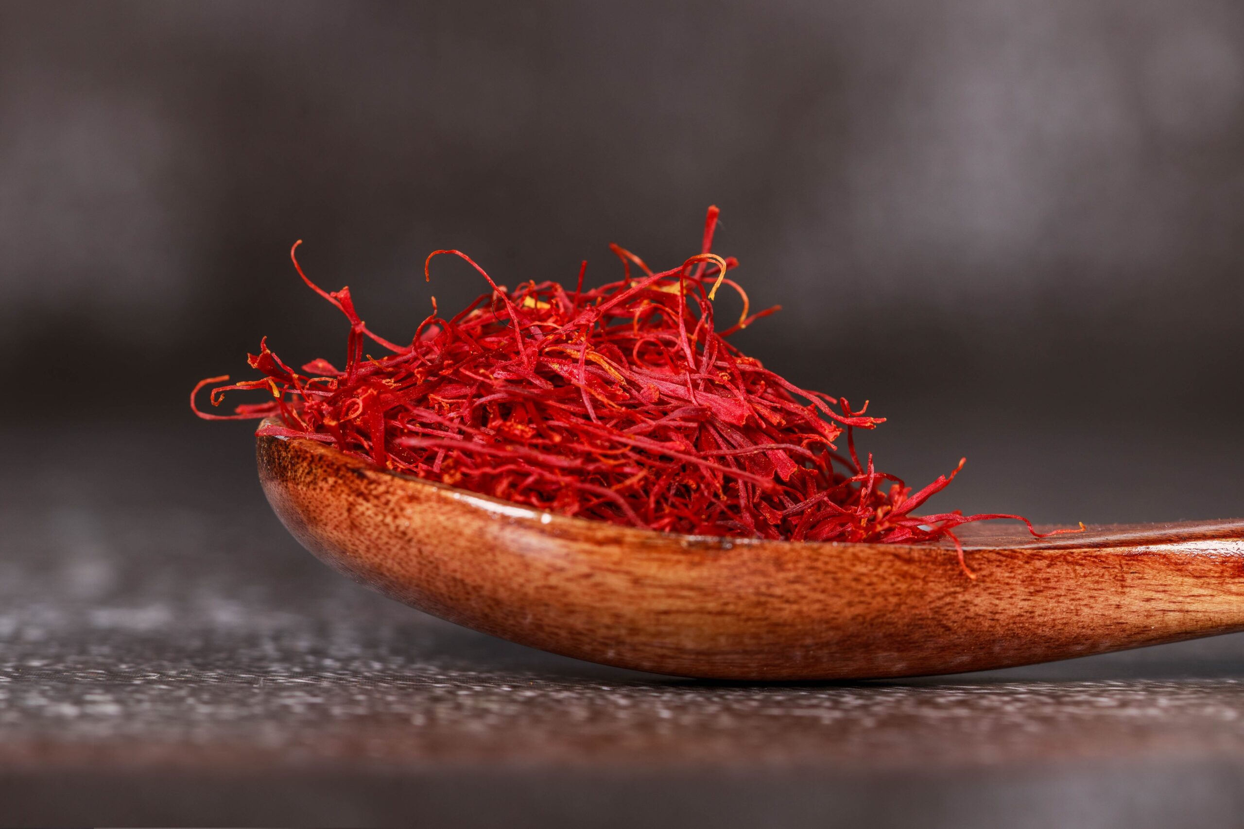 saffron on a spoon