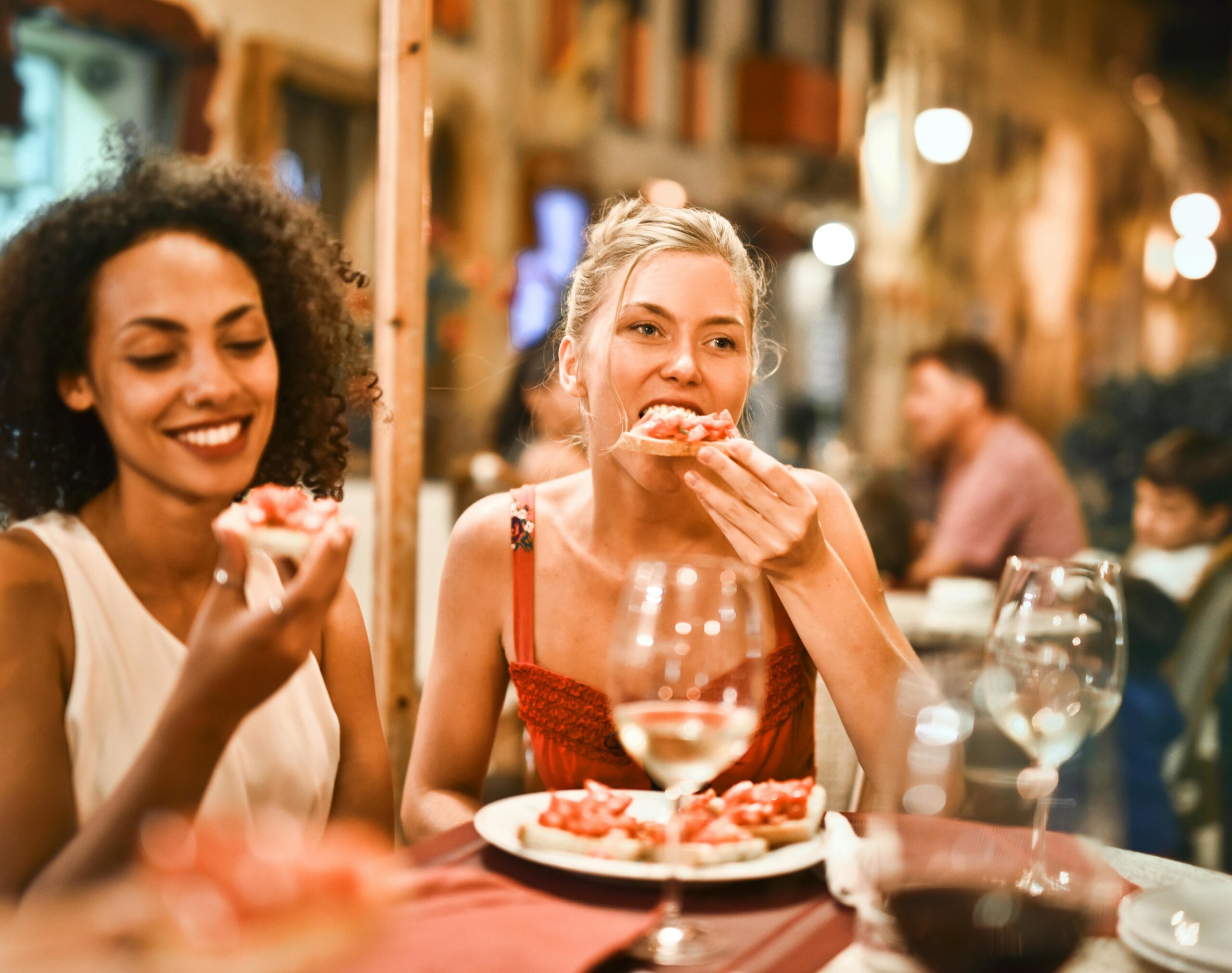 two women eating at a restaurant for the post MTHFR Gene Mutation and Methylation